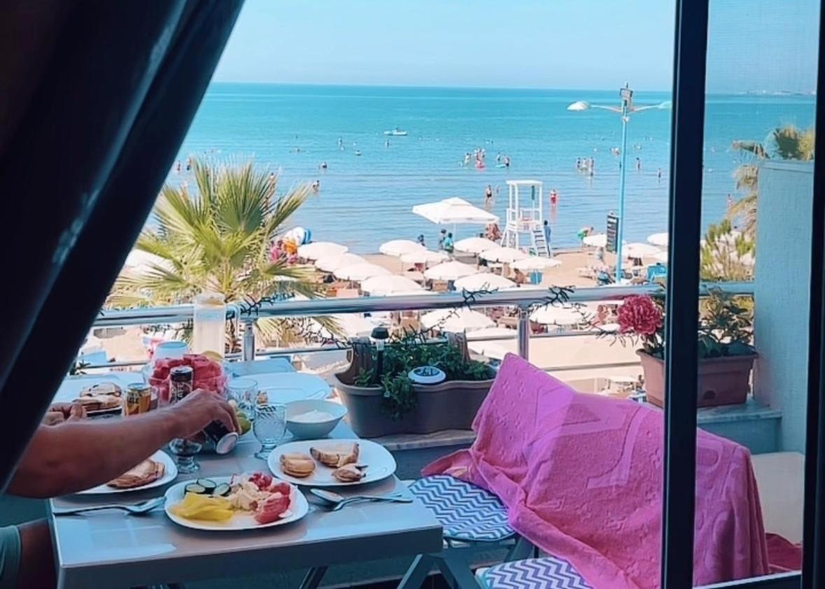 Durres Strand Direkt Am Meer מראה חיצוני תמונה