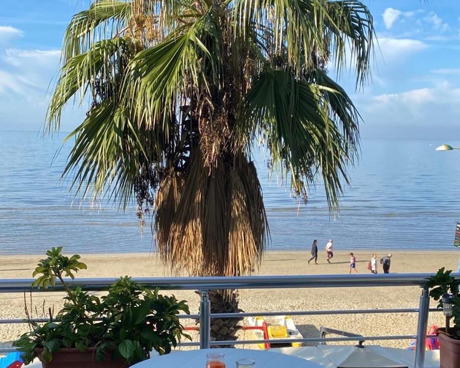 Durres Strand Direkt Am Meer מראה חיצוני תמונה